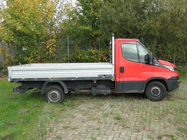 Iveco 35S17 HI-MATIC, Motorschaden, Klima, AHK,3. Sitz - Damperli kamyonet: fotoğraf 2 Iveco 35S17 HI-MATIC, Motorschaden, Klima, AHK,3. Sitz - Damperli kamyonet: fotoğraf 2