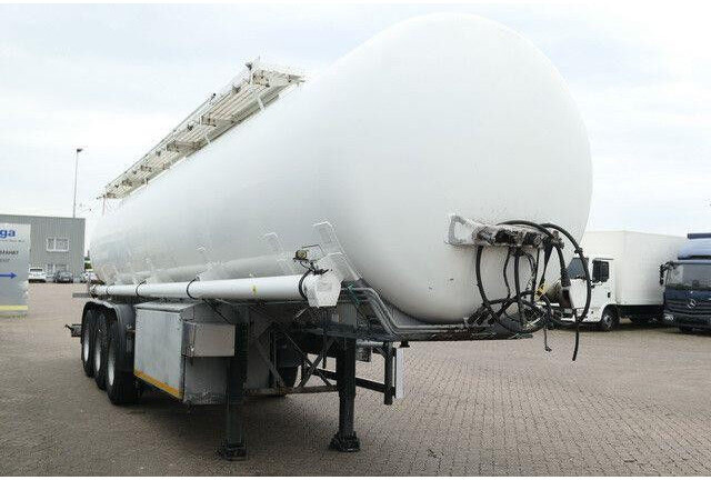 Kässbohrer STH 34/10-24/Tank 34.000 ltr./Unterbefüll./Pumpe - Tanker dorse: fotoğraf 5 Kässbohrer STH 34/10-24/Tank 34.000 ltr./Unterbefüll./Pumpe - Tanker dorse: fotoğraf 5