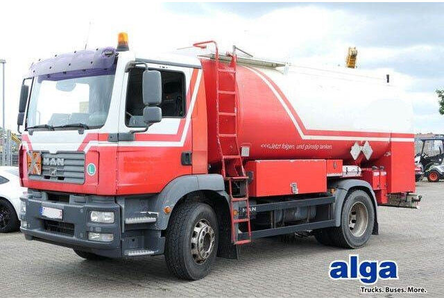 MAN 18.280 TGM, 14m³, 3 Kammern, 2x Schlauchtrommel - Tanker kamyon: fotoğraf 1 MAN 18.280 TGM, 14m³, 3 Kammern, 2x Schlauchtrommel - Tanker kamyon: fotoğraf 1