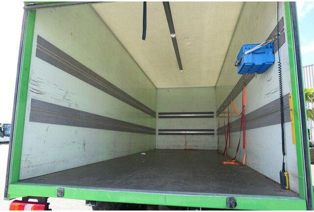 Mercedes-Benz 1023 L Atego 4x2, Schlafkabine, AHK, LBW, Möbel - Kapalı kasa kamyon: fotoğraf 4 Mercedes-Benz 1023 L Atego 4x2, Schlafkabine, AHK, LBW, Möbel - Kapalı kasa kamyon: fotoğraf 4