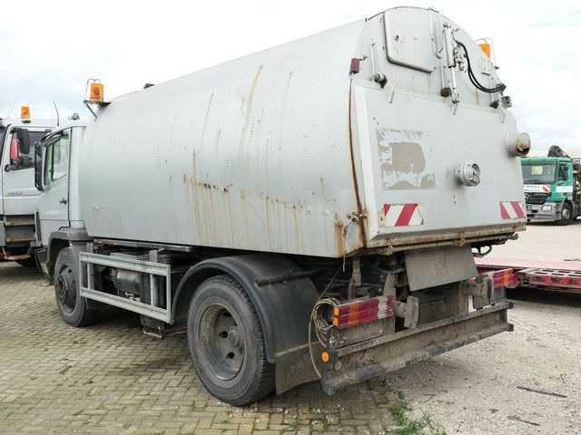 Mercedes-Benz 1314 KO 4x2, Schörling TSZ 94, Blattfederung - Yol süpürme aracı: fotoğraf 4 Mercedes-Benz 1314 KO 4x2, Schörling TSZ 94, Blattfederung - Yol süpürme aracı: fotoğraf 4