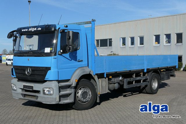 Mercedes-Benz 1824 L Axor 4x2, 3. Sitz, AHK, Gerüstbau, Klima Mercedes-Benz 1824 L Axor 4x2, 3. Sitz, AHK, Gerüstbau, Klima - Sal/ Açık kasa kamyon: fotoğraf 1 Mercedes-Benz 1824 L Axor 4x2, 3. Sitz, AHK, Gerüstbau, Klima Mercedes-Benz 1824 L Axor 4x2, 3. Sitz, AHK, Gerüstbau, Klima - Sal/ Açık kasa kamyon: fotoğraf 1