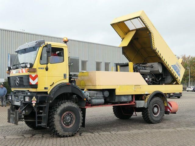Mercedes-Benz 1838 AK 4x4, Allrad, Kehrmaschine Schmidt - Yol süpürme aracı: fotoğraf 5 Mercedes-Benz 1838 AK 4x4, Allrad, Kehrmaschine Schmidt - Yol süpürme aracı: fotoğraf 5