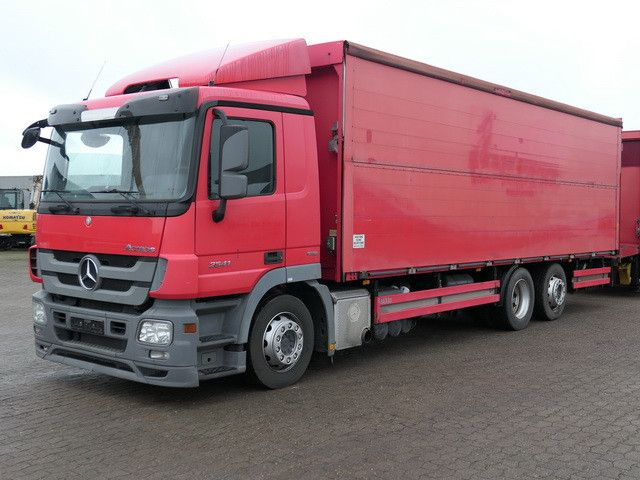 Mercedes-Benz 2541 L NR Actros 6x2, Schwenkwand, Klima, Lift - Taşınması içecek kamyon: fotoğraf 5 Mercedes-Benz 2541 L NR Actros 6x2, Schwenkwand, Klima, Lift - Taşınması içecek kamyon: fotoğraf 5