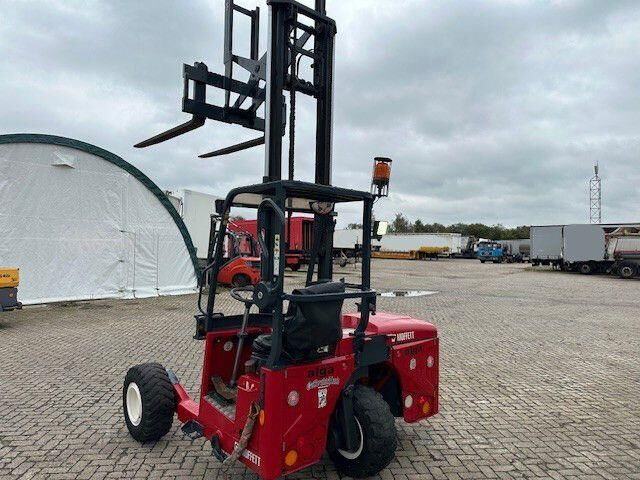 Moffett M4 25.3, Mitnahmestapler, 2.500kg, 3m Hubhöhe - Kamyona monte forklift: fotoğraf 2 Moffett M4 25.3, Mitnahmestapler, 2.500kg, 3m Hubhöhe - Kamyona monte forklift: fotoğraf 2