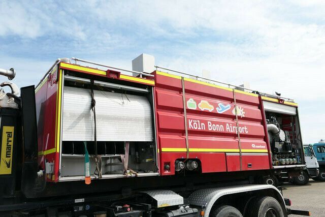 ROSENBAUER/Feuerwehr/Wasserwerfer - İtfaiye aracı: fotoğraf 2 ROSENBAUER/Feuerwehr/Wasserwerfer - İtfaiye aracı: fotoğraf 2