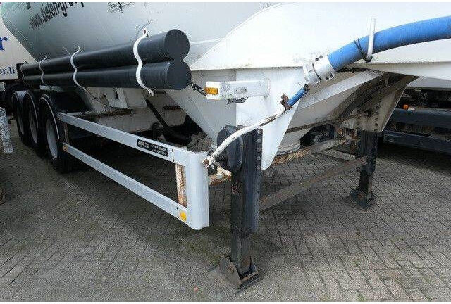SPITZER SF 2737 PI, Zement, 37m³, Alu-Felgen, 1 Kammer - Tanker dorse: fotoğraf 3 SPITZER SF 2737 PI, Zement, 37m³, Alu-Felgen, 1 Kammer - Tanker dorse: fotoğraf 3