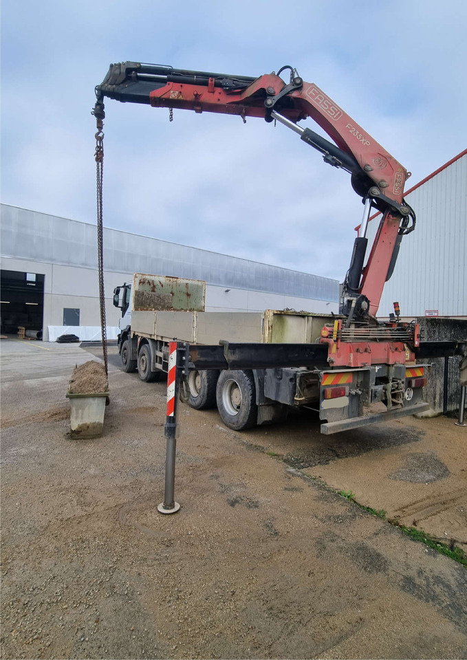 IVECO Trakker - Damperli kamyon, Vinçli kamyon: fotoğraf 1 IVECO Trakker - Damperli kamyon, Vinçli kamyon: fotoğraf 1