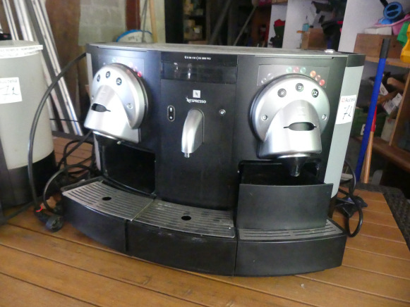 2 Machines à café Nespresso 705/CS200 - Gıda makinesi: fotoğraf 5 2 Machines à café Nespresso 705/CS200 - Gıda makinesi: fotoğraf 5