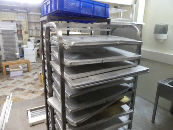 3 Chariots avec plateaux - Fırın makinesi: fotoğraf 2 3 Chariots avec plateaux - Fırın makinesi: fotoğraf 2