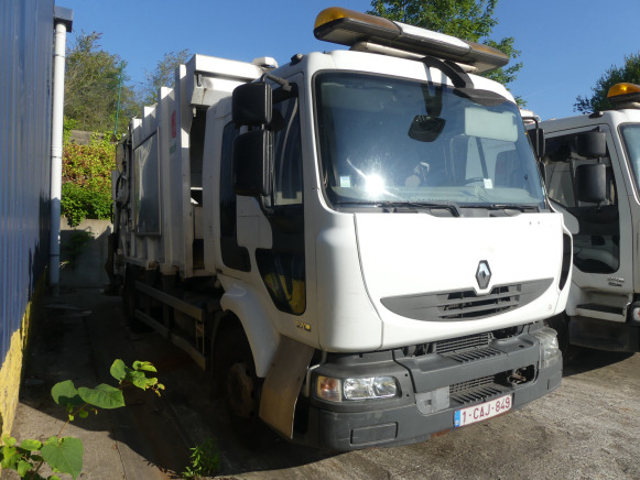 REF:1387 - Camion poubelle Renault Midlum 270DXI (2011-189.728 km) - Çöp kamyonu: fotoğraf 2 REF:1387 - Camion poubelle Renault Midlum 270DXI (2011-189.728 km) - Çöp kamyonu: fotoğraf 2