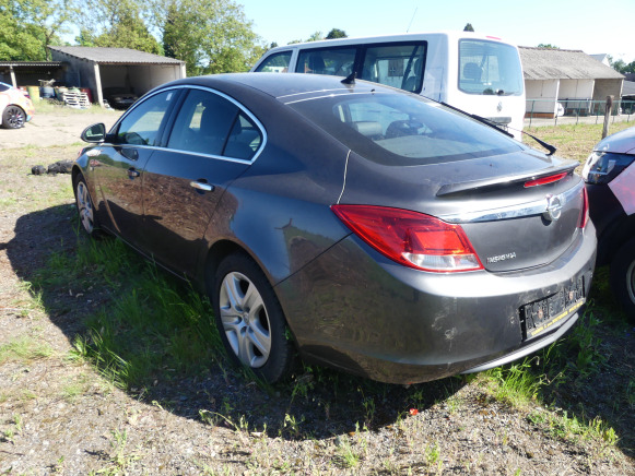 Voiture Opel INSIGNA (2011-155.376 km) - Binek araba: fotoğraf 4 Voiture Opel INSIGNA (2011-155.376 km) - Binek araba: fotoğraf 4