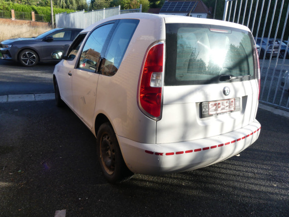 Voiture Skoda Roomster (2010-118.919 km) - Binek araba: fotoğraf 4 Voiture Skoda Roomster (2010-118.919 km) - Binek araba: fotoğraf 4