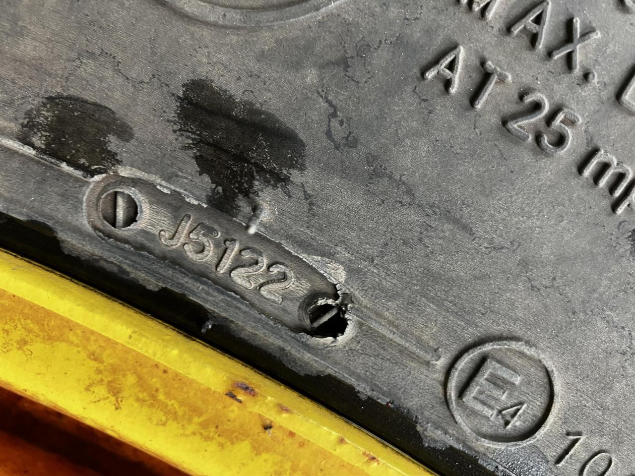 BKT 270/95R32 - Lastik - Tarım araçları: fotoğraf 2 BKT 270/95R32 - Lastik - Tarım araçları: fotoğraf 2
