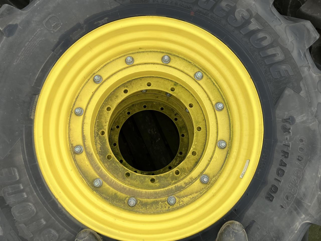 Bridgestone 600/65R34 - Lastik - Tarım araçları: fotoğraf 4 Bridgestone 600/65R34 - Lastik - Tarım araçları: fotoğraf 4