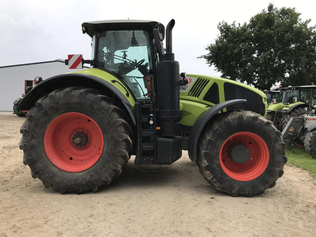 CLAAS Axion 920 - Traktör: fotoğraf 2 CLAAS Axion 920 - Traktör: fotoğraf 2