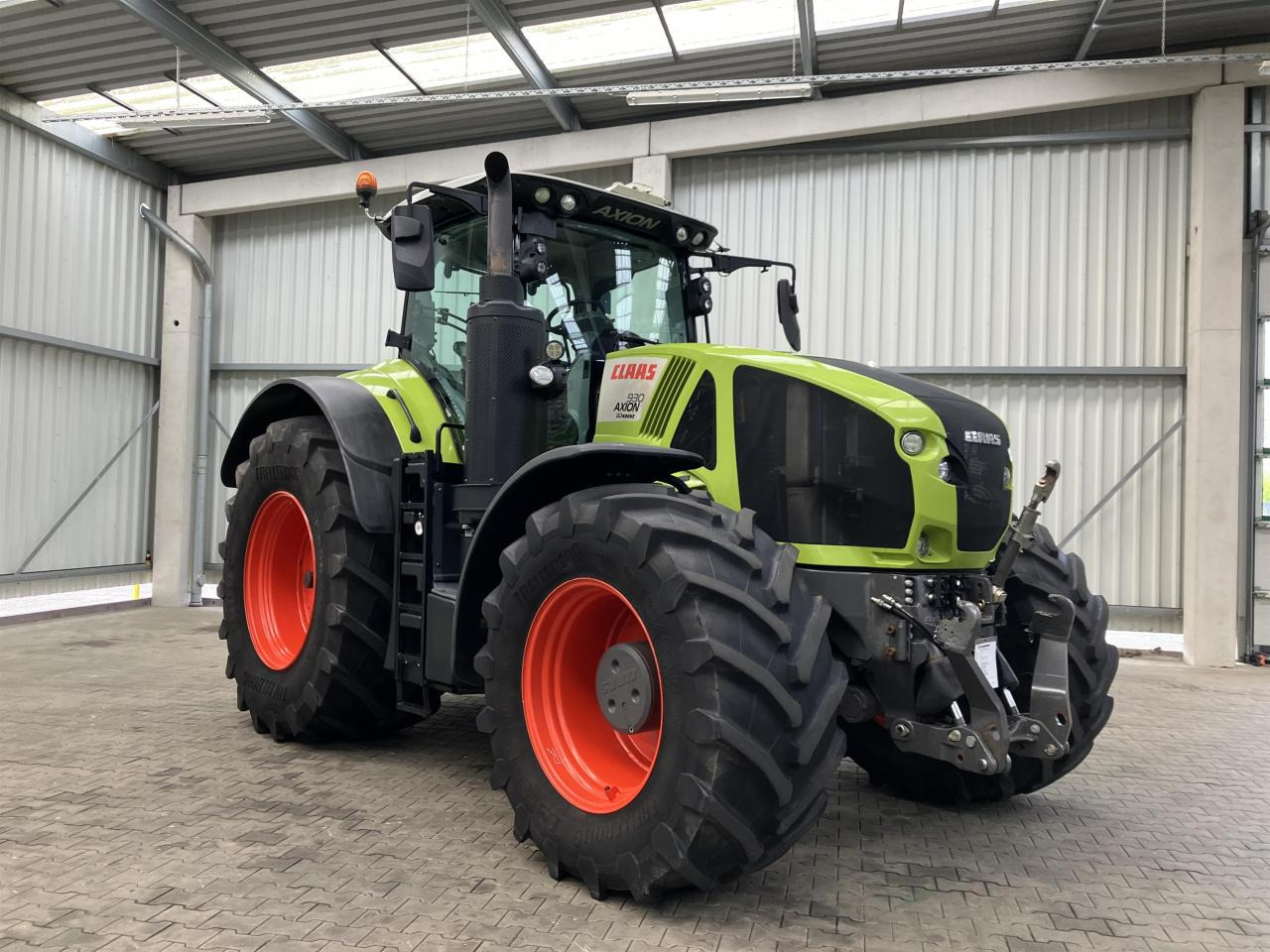 CLAAS Axion 930 - Traktör: fotoğraf 1 CLAAS Axion 930 - Traktör: fotoğraf 1