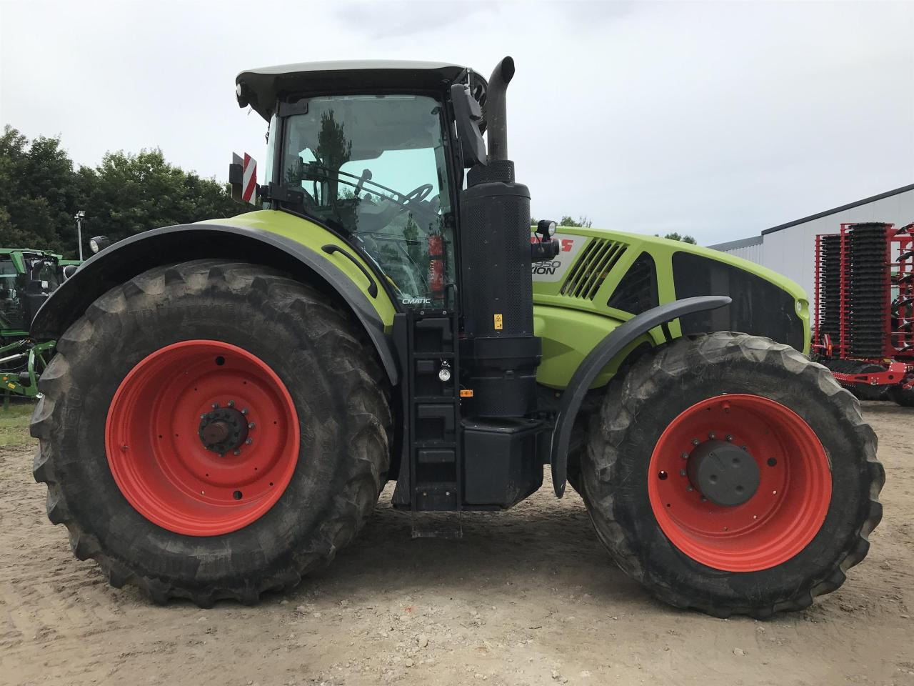 CLAAS Axion 950 - Traktör: fotoğraf 2 CLAAS Axion 950 - Traktör: fotoğraf 2