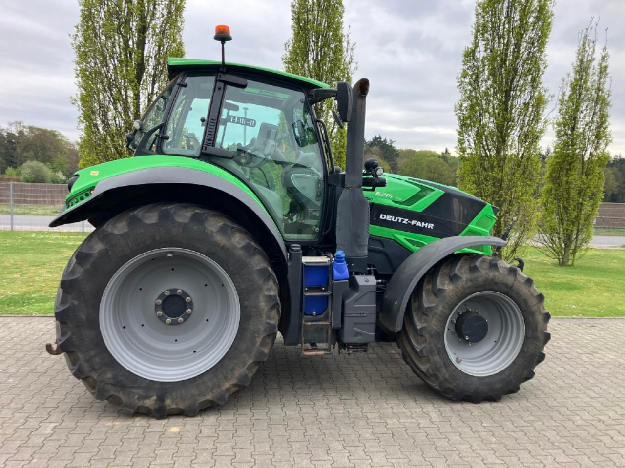 Deutz-Fahr 6215 TTV - Traktör: fotoğraf 3 Deutz-Fahr 6215 TTV - Traktör: fotoğraf 3