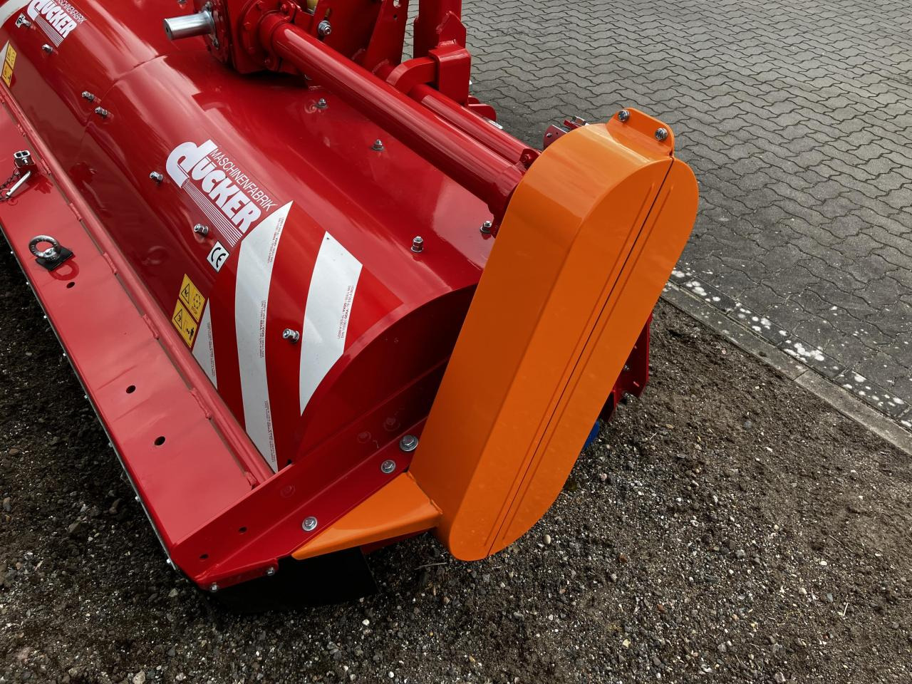 Dücker UM-27 F G7 - Sap parçalama makinası: fotoğraf 3 Dücker UM-27 F G7 - Sap parçalama makinası: fotoğraf 3