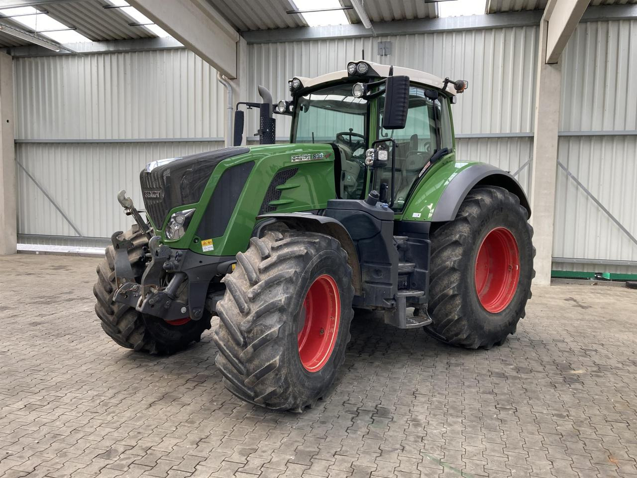 Fendt 828 Profi Plus - Traktör: fotoğraf 1 Fendt 828 Profi Plus - Traktör: fotoğraf 1