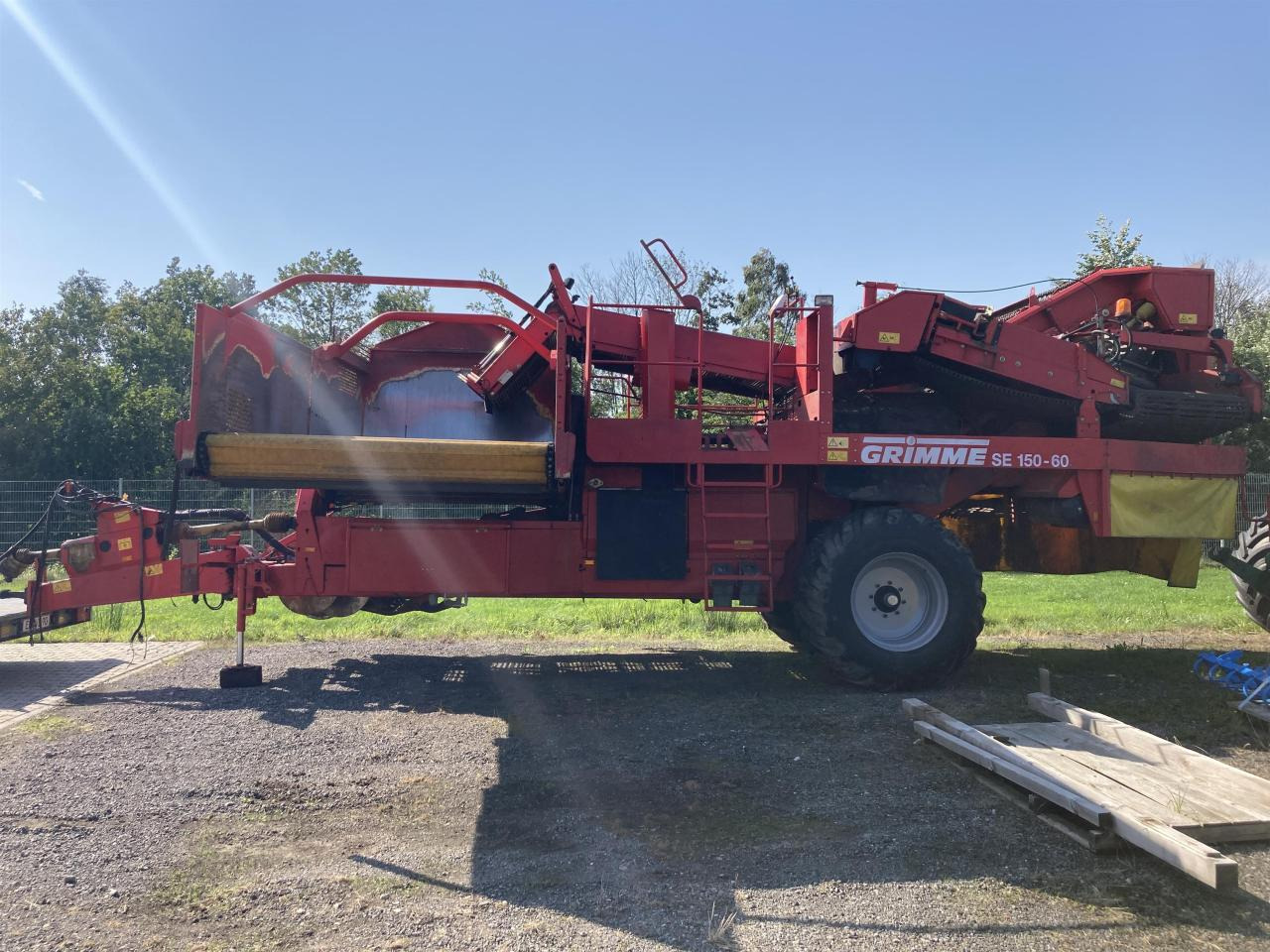 Grimme SE 150-60 - Patates hasat makinesi: fotoğraf 2 Grimme SE 150-60 - Patates hasat makinesi: fotoğraf 2