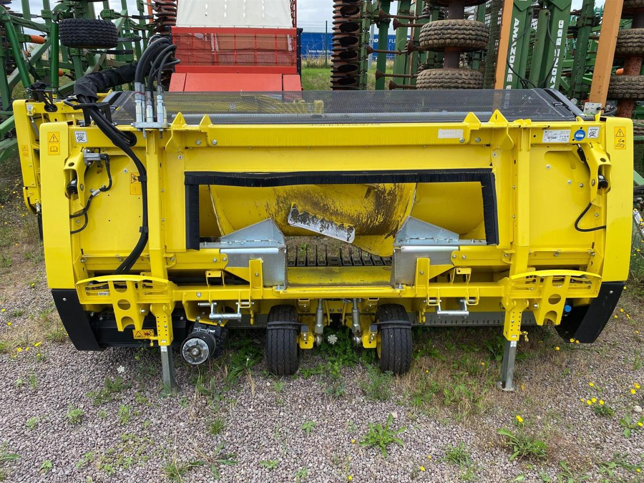 John Deere 30R - Silaj makinesi aksesuarları: fotoğraf 4 John Deere 30R - Silaj makinesi aksesuarları: fotoğraf 4