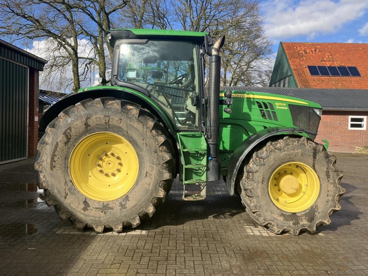 John Deere 6170R - Traktör: fotoğraf 1 John Deere 6170R - Traktör: fotoğraf 1