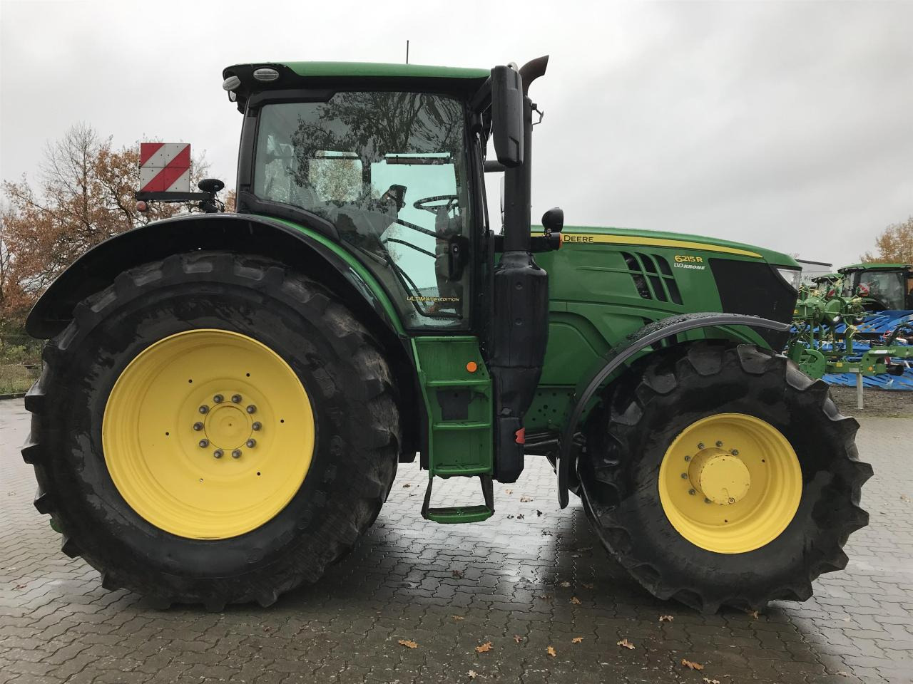 John Deere 6215R - Traktör: fotoğraf 2 John Deere 6215R - Traktör: fotoğraf 2