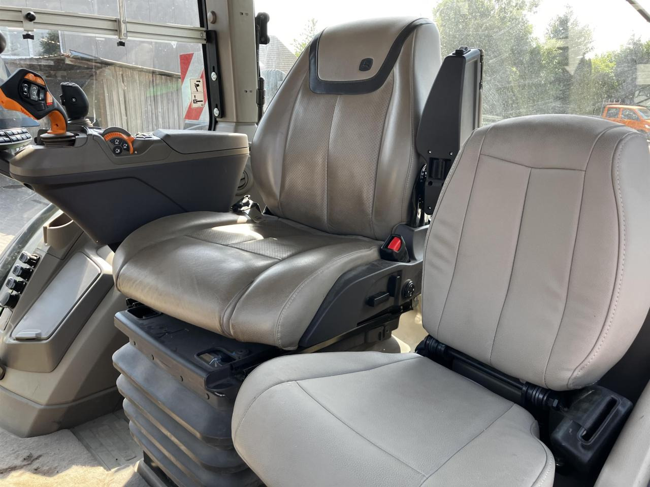 Traktör John Deere 7R 350: fotoğraf 7 Traktör John Deere 7R 350: fotoğraf 7