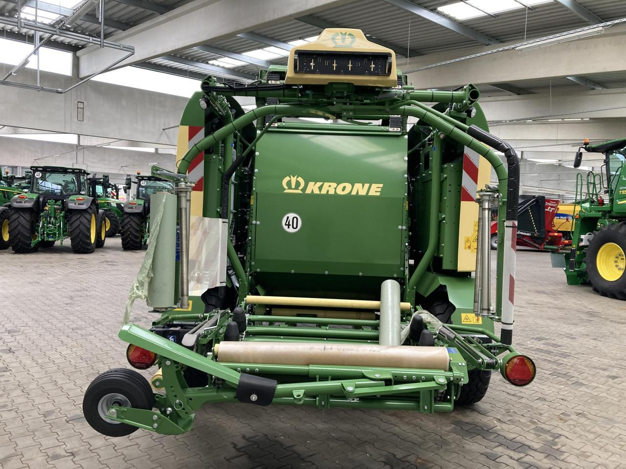 Krone CF 155 XC - Silindirik balya makinesi: fotoğraf 4 Krone CF 155 XC - Silindirik balya makinesi: fotoğraf 4