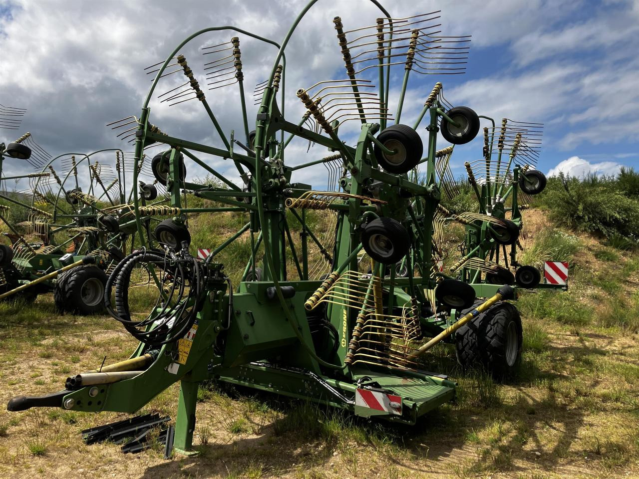 Krone Swadro 1400 Plus - Ot toplama tırmığı: fotoğraf 3 Krone Swadro 1400 Plus - Ot toplama tırmığı: fotoğraf 3