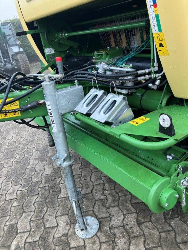 Krone V 180 XC Comprima - Silindirik balya makinesi: fotoğraf 5 Krone V 180 XC Comprima - Silindirik balya makinesi: fotoğraf 5
