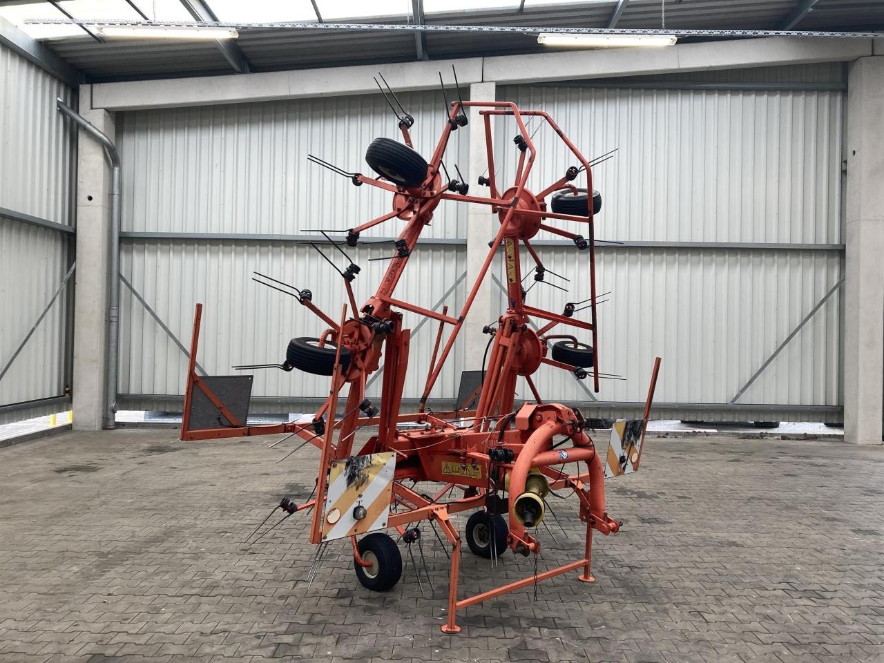 Kuhn GF 6301 MH - Ot toplama tırmığı: fotoğraf 2 Kuhn GF 6301 MH - Ot toplama tırmığı: fotoğraf 2