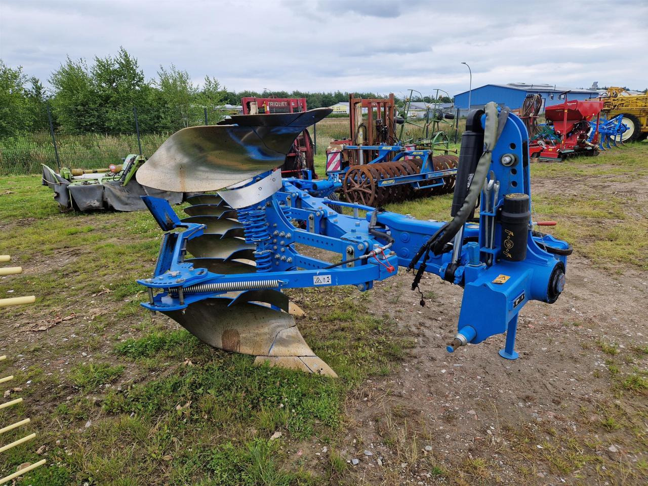 Lemken Juwel 8 M X 5+1 - Pulluk: fotoğraf 2 Lemken Juwel 8 M X 5+1 - Pulluk: fotoğraf 2