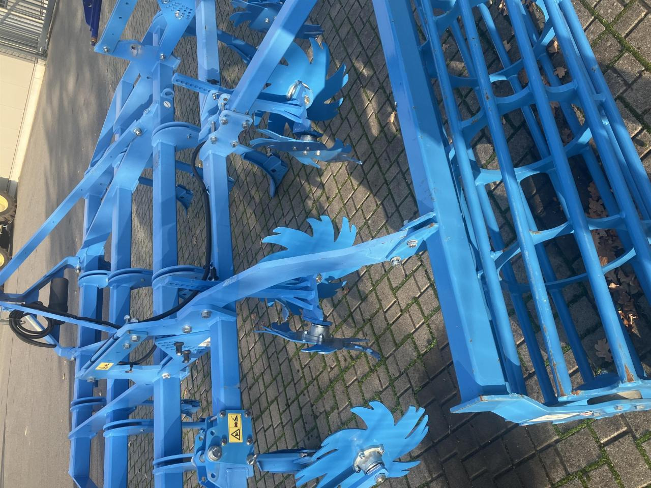 Lemken Karat 10/300 - Kültivatör: fotoğraf 4 Lemken Karat 10/300 - Kültivatör: fotoğraf 4