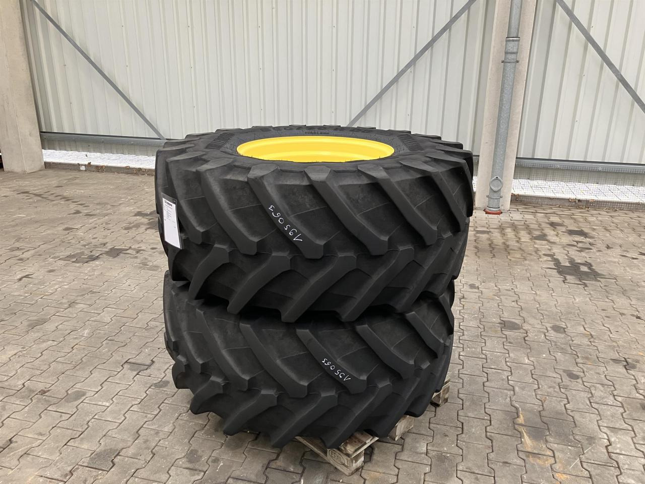 Trelleborg 600/70R28 - Lastik - Tarım araçları: fotoğraf 1 Trelleborg 600/70R28 - Lastik - Tarım araçları: fotoğraf 1