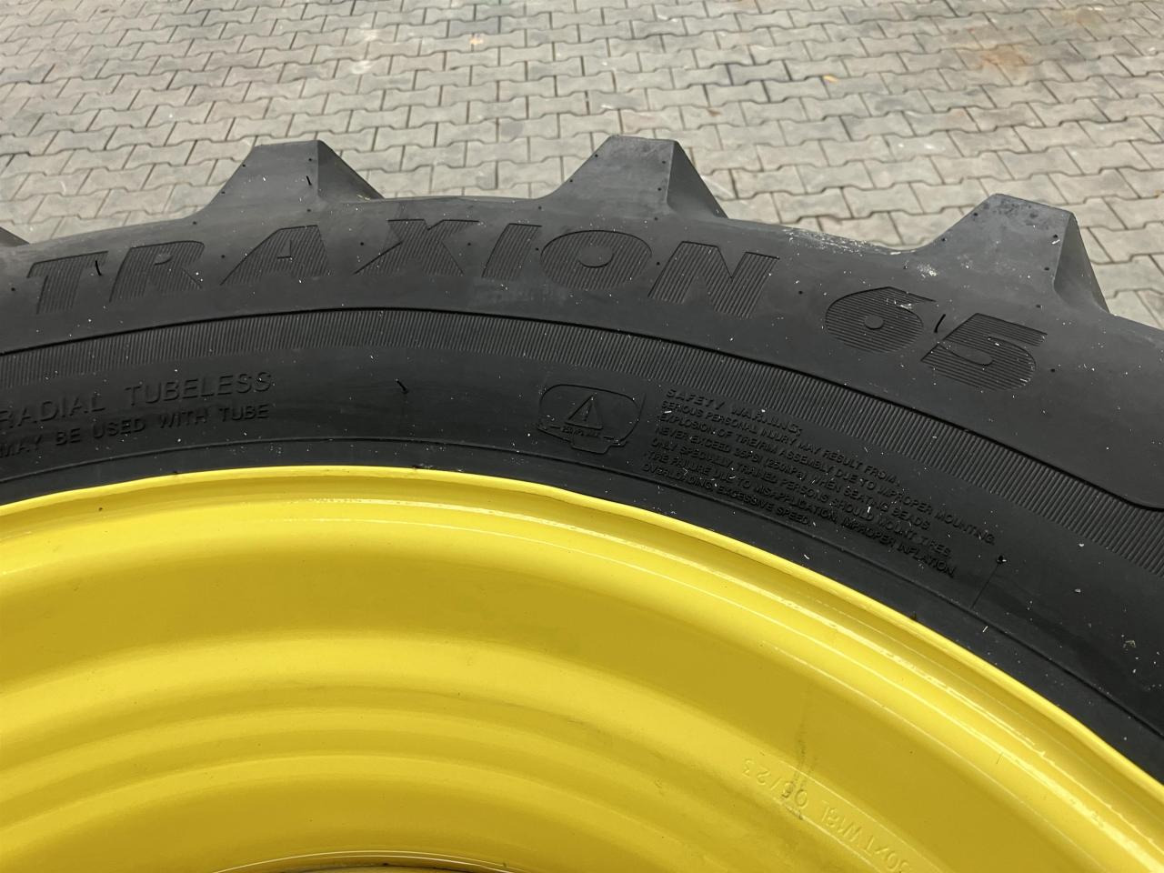 Vredestein 540/65R30 - Lastik - Tarım araçları: fotoğraf 5 Vredestein 540/65R30 - Lastik - Tarım araçları: fotoğraf 5