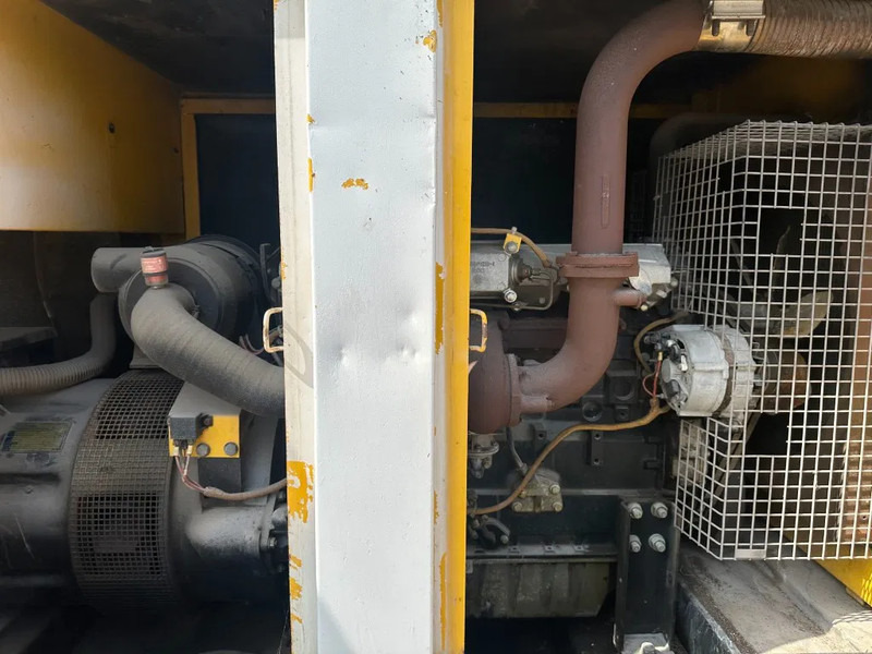 Atlas-Copco QAS 130 Perkins Mecc Alte Spa 130 kVA Silent generatorset - Elektrikli jeneratör: fotoğraf 3 Atlas-Copco QAS 130 Perkins Mecc Alte Spa 130 kVA Silent generatorset - Elektrikli jeneratör: fotoğraf 3