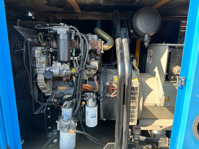 Atlas-Copco QAS 60 Perkins Stamford 60 kVA Silent Rental generatorset - Elektrikli jeneratör: fotoğraf 4 Atlas-Copco QAS 60 Perkins Stamford 60 kVA Silent Rental generatorset - Elektrikli jeneratör: fotoğraf 4