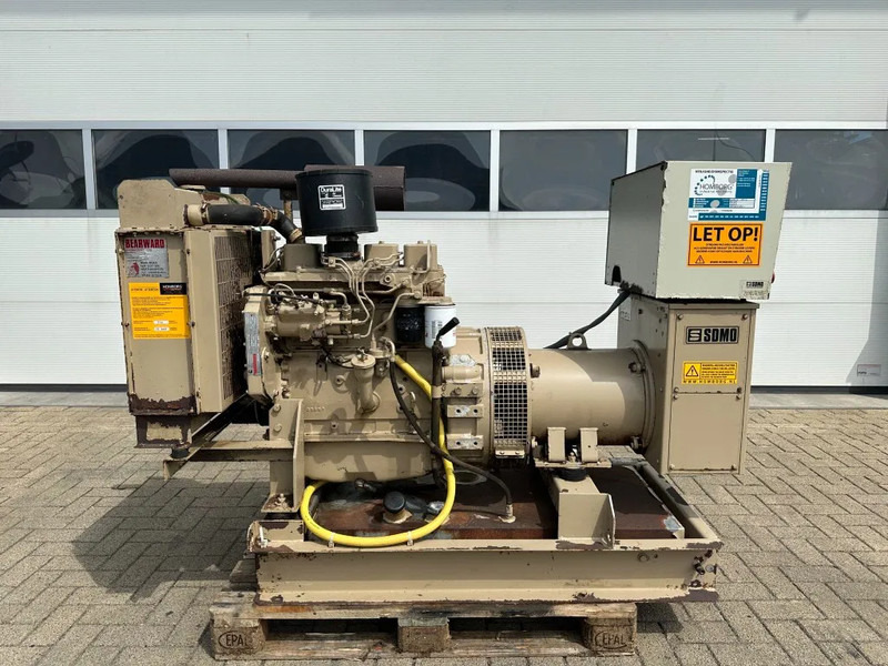 Cummins 4B3.9 SDMO Leroy Somer 40 kVA noodstroom generatorset 476 hours - Elektrikli jeneratör: fotoğraf 1 Cummins 4B3.9 SDMO Leroy Somer 40 kVA noodstroom generatorset 476 hours - Elektrikli jeneratör: fotoğraf 1