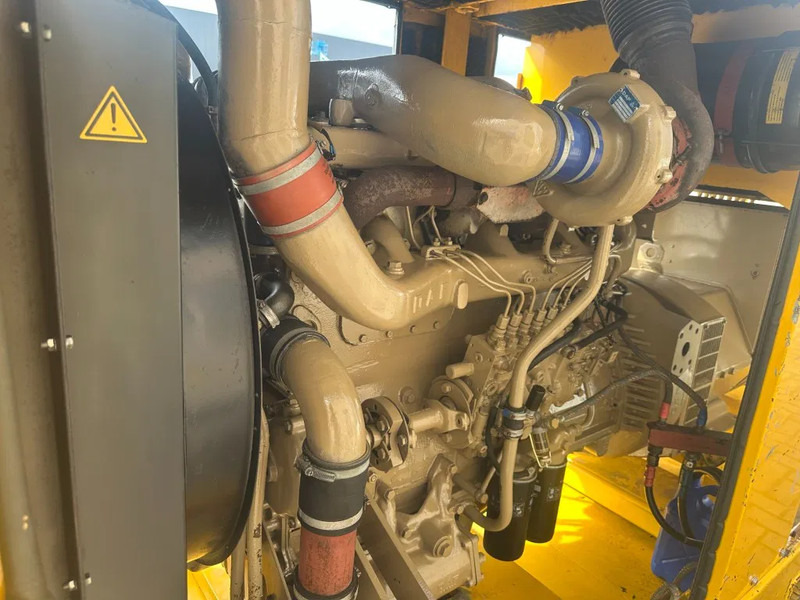 DAF DKX 1160 Stamford 250 kVA Silent Noodstroom generatorset - Elektrikli jeneratör: fotoğraf 3 DAF DKX 1160 Stamford 250 kVA Silent Noodstroom generatorset - Elektrikli jeneratör: fotoğraf 3