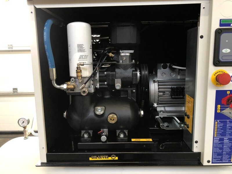 Fiac New Silver 10 / 300 Silent 7.5 kW 860 L / min 10 bar Elektrische Schroefcompressor met ketel - Hava kompresörü: fotoğraf 3 Fiac New Silver 10 / 300 Silent 7.5 kW 860 L / min 10 bar Elektrische Schroefcompressor met ketel - Hava kompresörü: fotoğraf 3