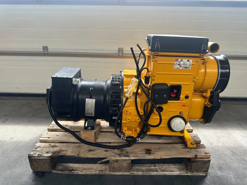 Hatz 2M41 Stamford 17.5 kVA generatorset - Elektrikli jeneratör: fotoğraf 1 Hatz 2M41 Stamford 17.5 kVA generatorset - Elektrikli jeneratör: fotoğraf 1
