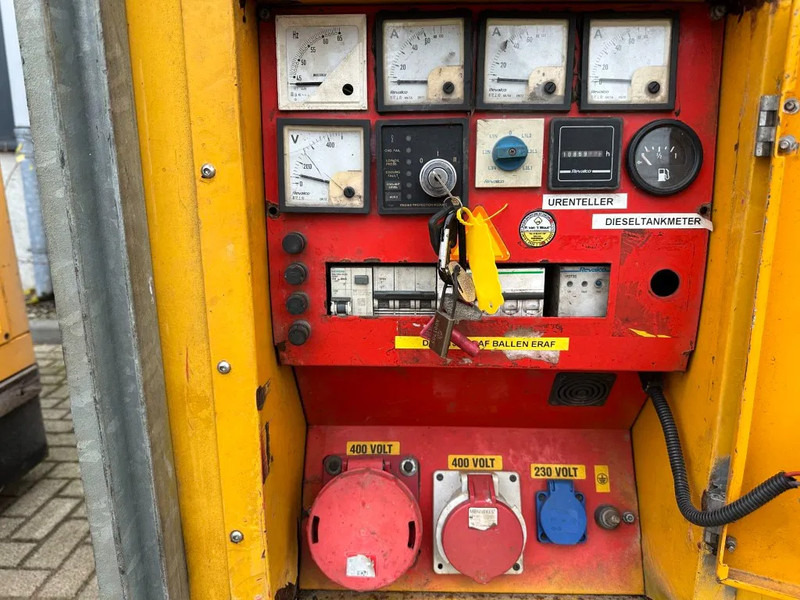 Himoinsa Iveco Stamford 40 kVA Silent generatorset - Elektrikli jeneratör: fotoğraf 2 Himoinsa Iveco Stamford 40 kVA Silent generatorset - Elektrikli jeneratör: fotoğraf 2