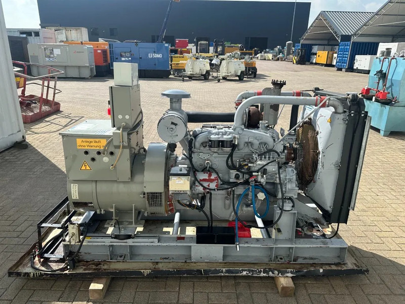 Iveco GE 8061 SRI 25.05 Leroy Somer 125 kVA generatorset - Elektrikli jeneratör: fotoğraf 3 Iveco GE 8061 SRI 25.05 Leroy Somer 125 kVA generatorset - Elektrikli jeneratör: fotoğraf 3