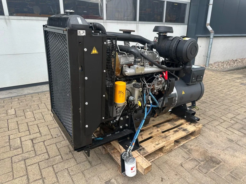 JCB 448 TWGA - 60 Mecc Alte Spa 82.5 kVA generatorset as New ! - Elektrikli jeneratör: fotoğraf 4 JCB 448 TWGA - 60 Mecc Alte Spa 82.5 kVA generatorset as New ! - Elektrikli jeneratör: fotoğraf 4
