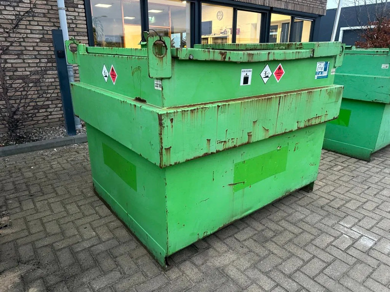 Kiwa IBC Steenbergen 2000 liter Dieseltank met handpomp Milieutank - Depolama tankı: fotoğraf 3 Kiwa IBC Steenbergen 2000 liter Dieseltank met handpomp Milieutank - Depolama tankı: fotoğraf 3