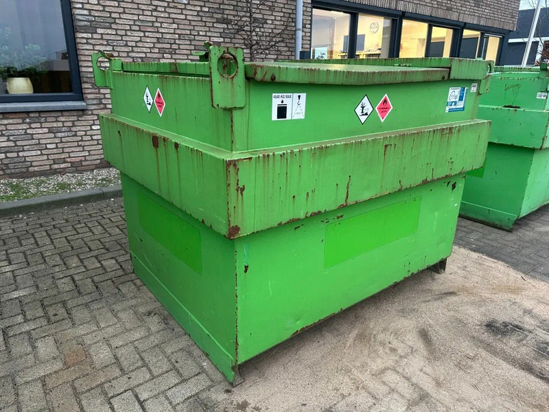 Kiwa IBC Steenbergen 2000 liter Dieseltank met handpomp Milieutank - Depolama tankı: fotoğraf 5 Kiwa IBC Steenbergen 2000 liter Dieseltank met handpomp Milieutank - Depolama tankı: fotoğraf 5