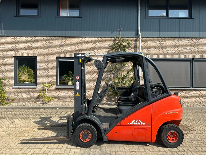Linde H25T 2.5 ton Triplex Freelift Sideshift LPG Heftruck - LPG forklift: fotoğraf 1 Linde H25T 2.5 ton Triplex Freelift Sideshift LPG Heftruck - LPG forklift: fotoğraf 1